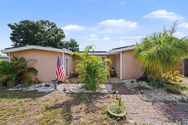 9537 CRESTVIEW ST photo