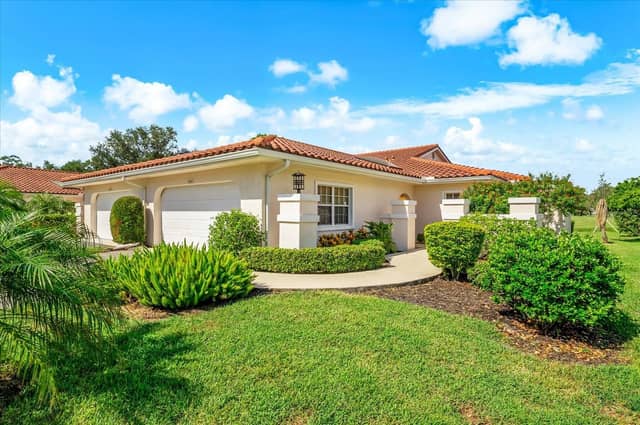 7306 GOLF POINTE CIR photo