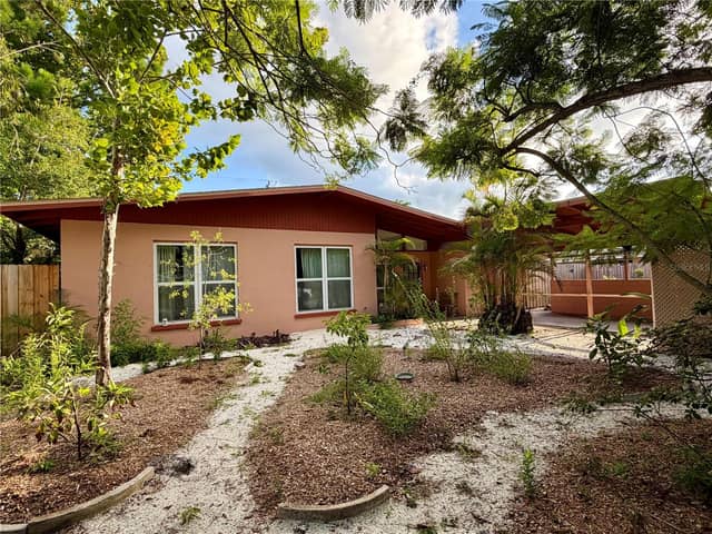 2843 BAY ST photo