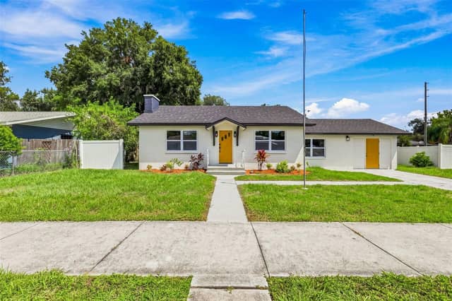 38947 5TH AVE photo