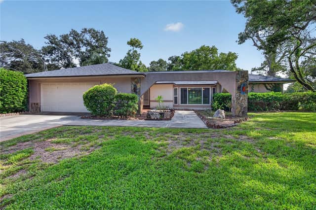 10 LINDEN LN photo