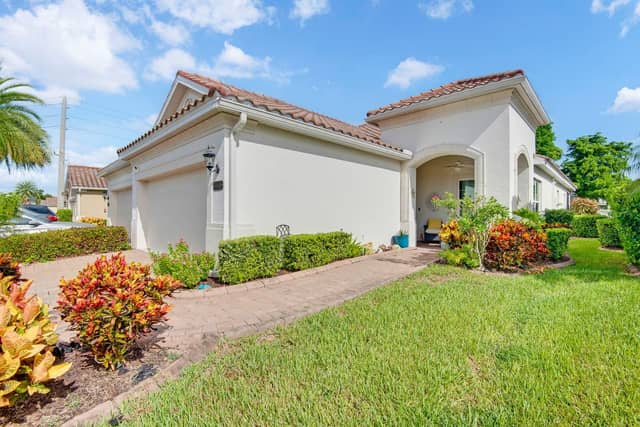 7010 PLAYA BELLA DR photo
