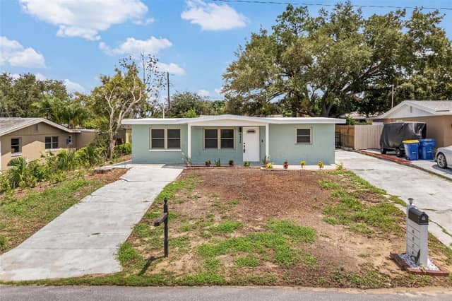 4624 PIRATE PL photo
