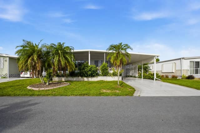 516 TAMPICO DR photo