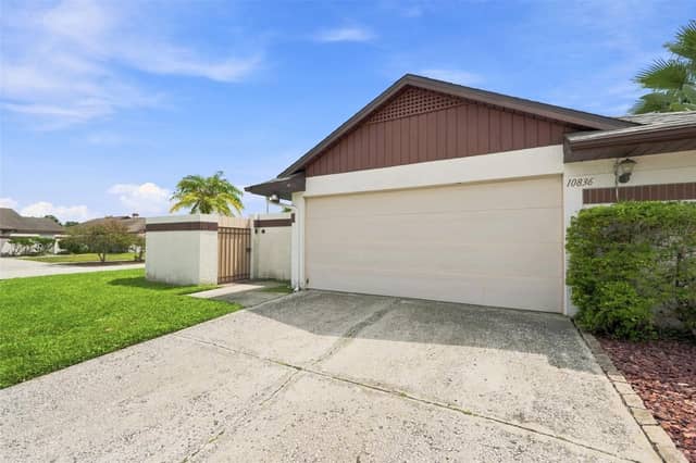 10836 VENICE CIR photo