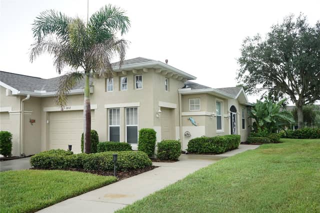 2032 INVERNESS GREENS DR #76 photo