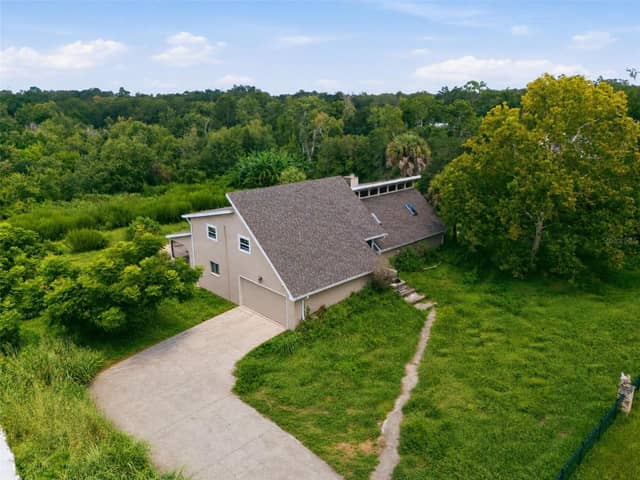 310 HIDDEN LAKE DR photo