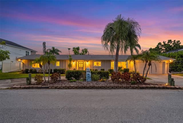 4331 POMPANO LN photo
