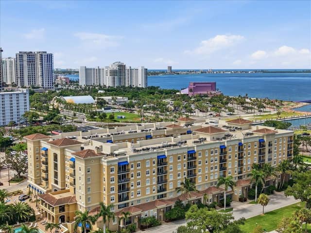 1064 N TAMIAMI TRL #1206 photo