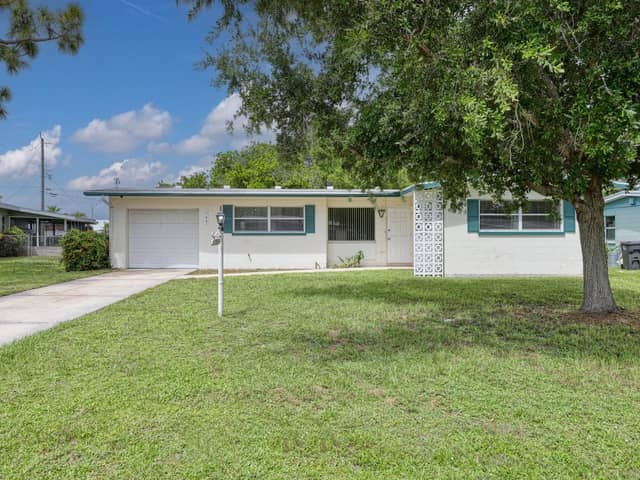 208 62ND ST W photo