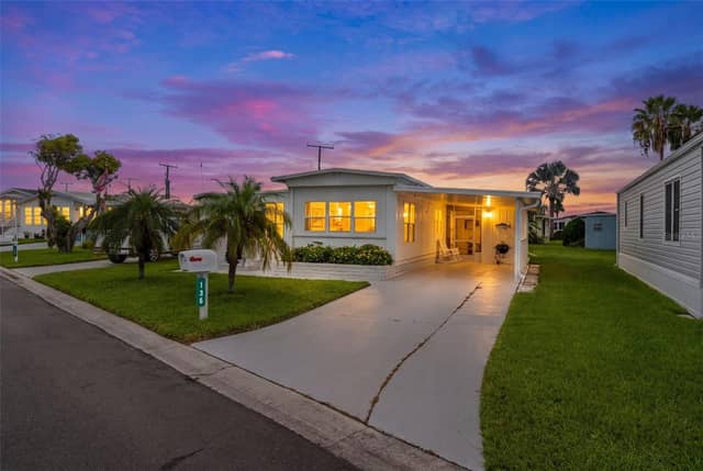 136 LAKEVIEW DR. DR photo