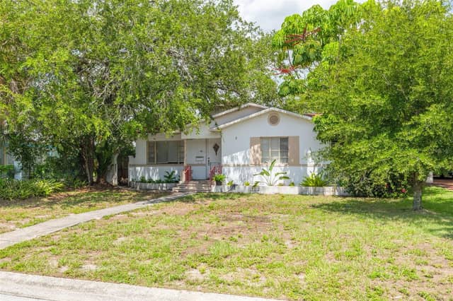 301 24TH AVE N photo