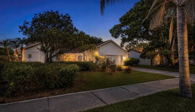 1620 COUNTRY LN photo