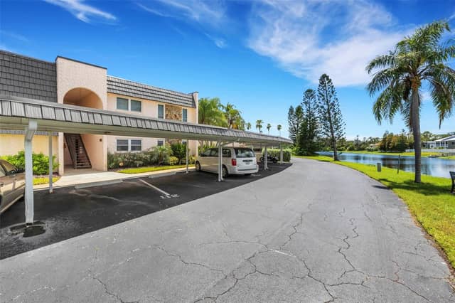 112 ELMWOOD CIR #112 photo