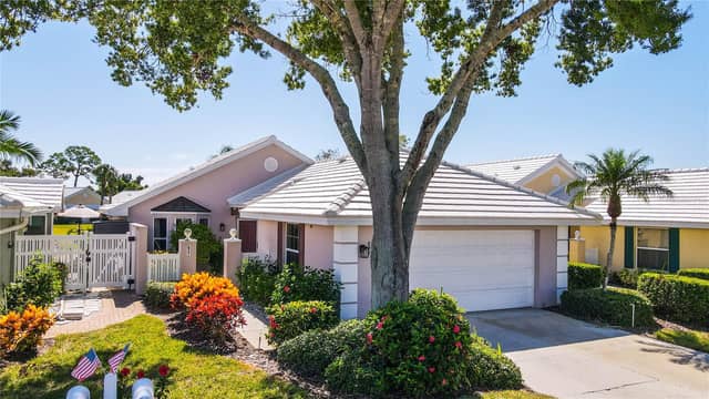 827 HARRINGTON LAKE LN #35 photo