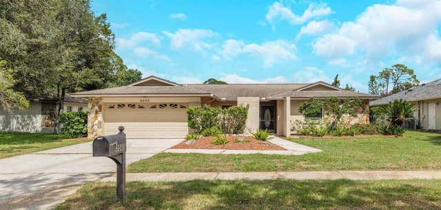 3582 FAIRWAY FOREST DR photo