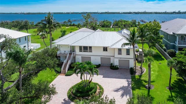 1115 BAYSHORE DR photo