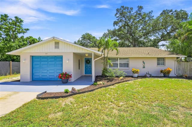 411 PLANTATION RD photo