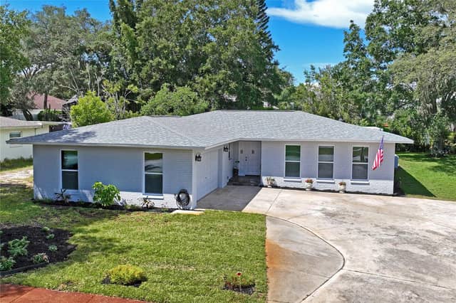 1131 LANCER LN photo