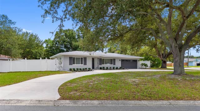1601 HARDWOOD DR photo