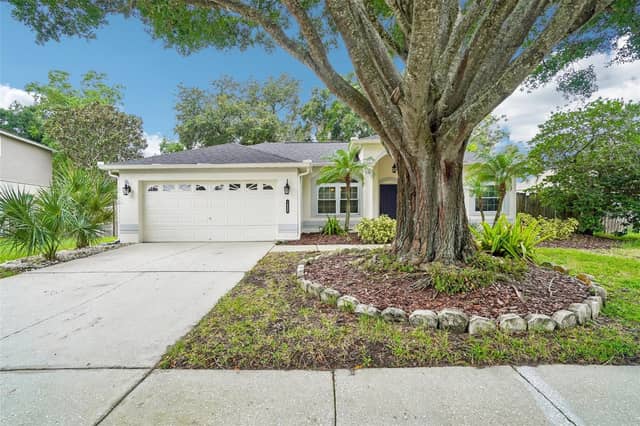 1605 SAND HOLLOW LN photo
