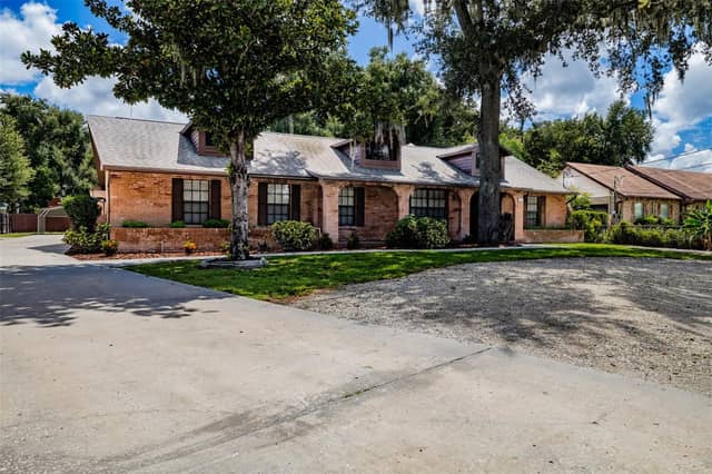 501 BRYAN RD photo