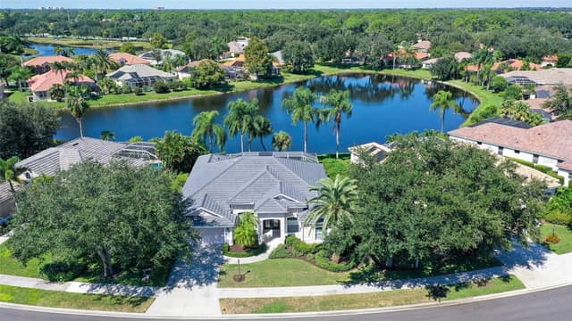 335 PARK TRACE BLVD photo