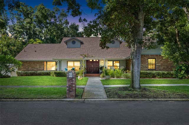 2707 WESTCHESTER DR N photo