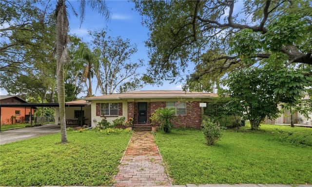 500 W DAVIS BLVD photo