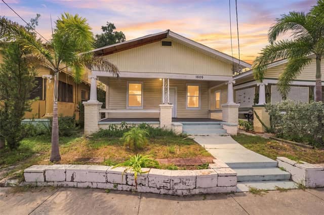 1609 E LAKE AVE photo