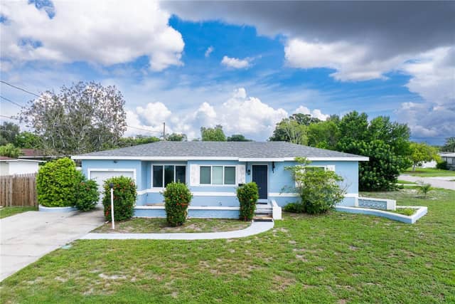 2501 LESLEE LAKE DR N photo