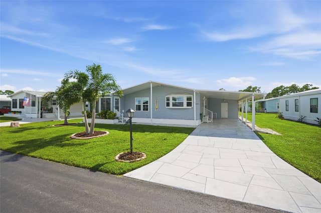 809 VILLA DEL SOL DR photo