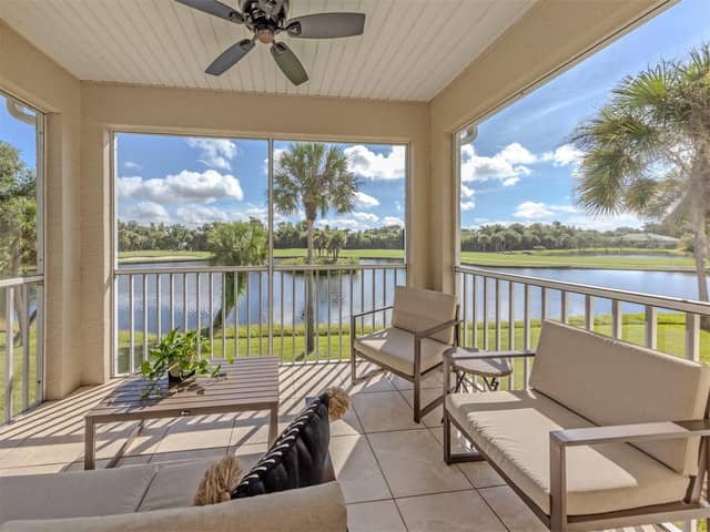 107 WOODBRIDGE DR #202 photo