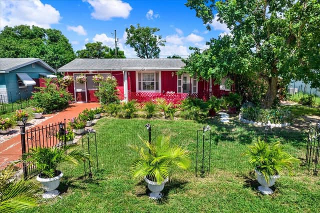 4737 LONGWOOD AVE photo