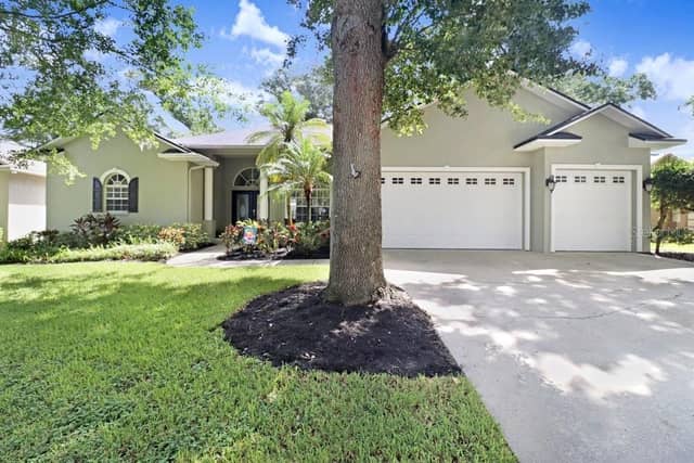 2203 VALRICO FOREST DR photo