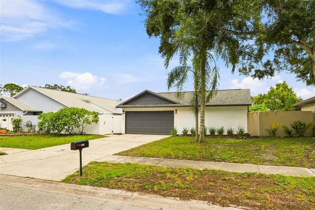 743 BONNIE BLVD photo
