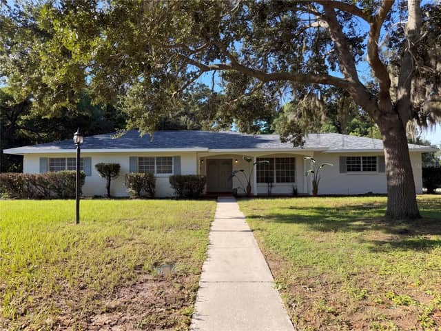 601 CAROLYN DR photo