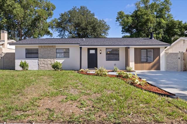 8231 82ND AVE photo