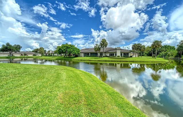 3615 MUIRFIELD DR #3D photo