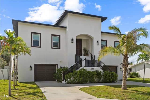 6611 BLUE HERON DR S photo