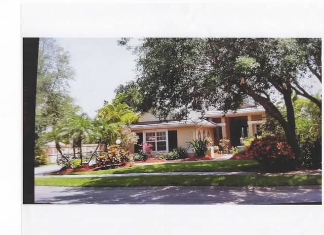 5500 OAK CREST BLVD photo