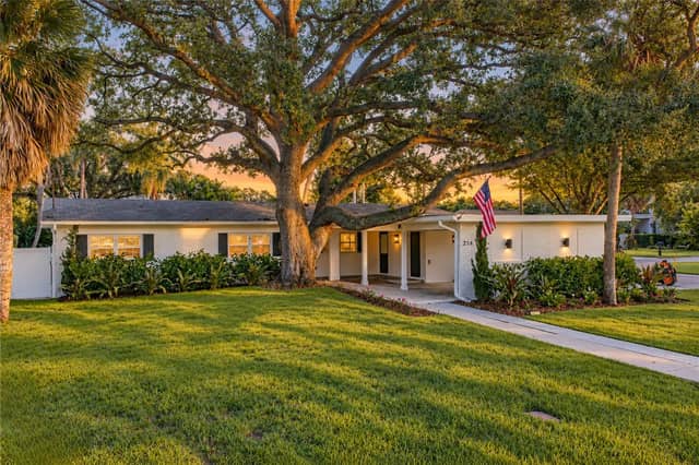 214 S TREASURE DR photo