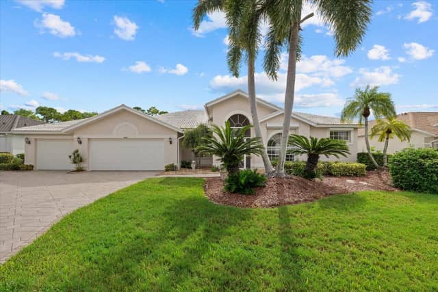 8967 GREY OAKS AVE photo