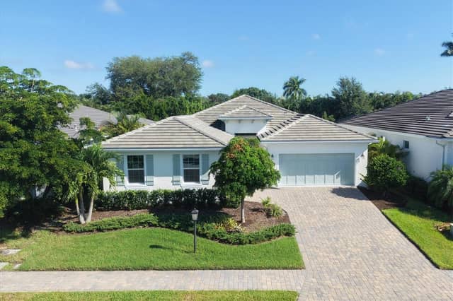 7717 SANDHILL LAKE DR photo