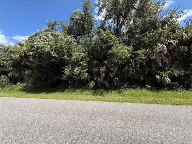 2560 SHADY AVE photo