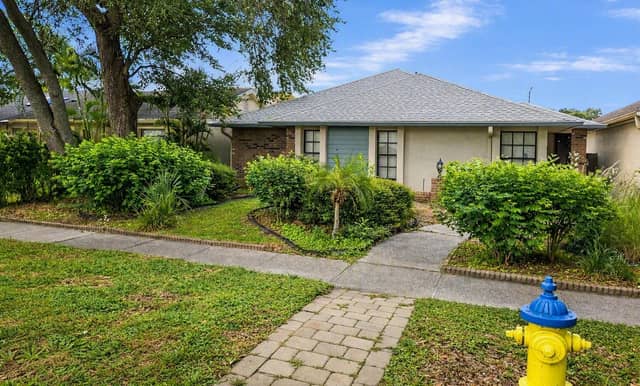 8008 LA SERENA DR photo