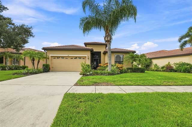 216 SILVER FALLS DR photo