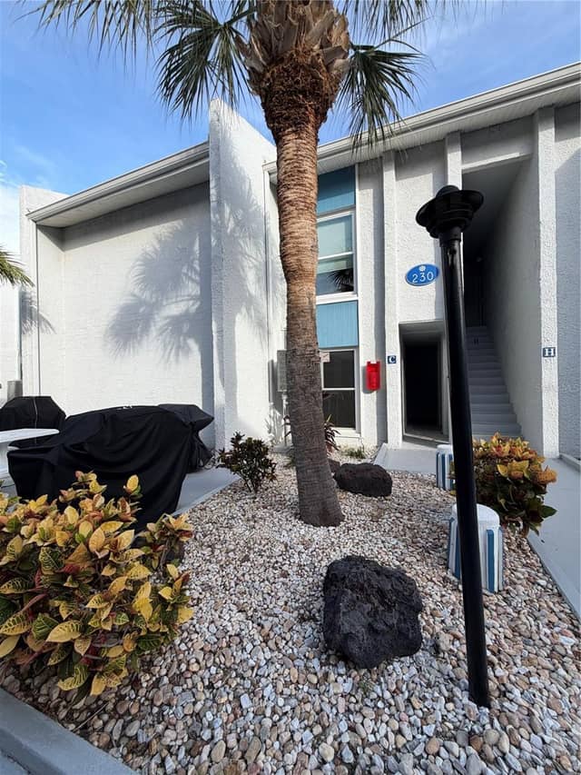 230 MEDALLION BLVD #C photo