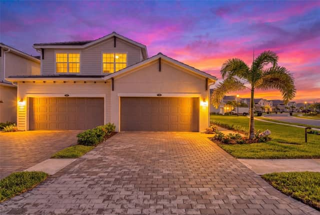 12620 RADIANCE CT #102 photo
