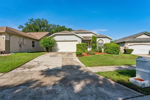 652 SAND RIDGE DR photo